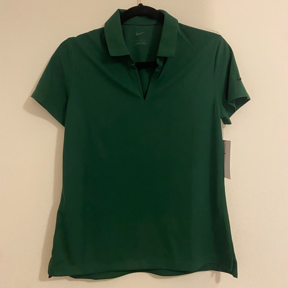 Nike NWT Womens Dri Fit Golf Shirt SIZE MEDIUM